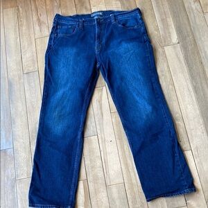 Denver Hayes Medium Wash Men’s Straight Leg Denim Jeans Size 38 x 30 Casual